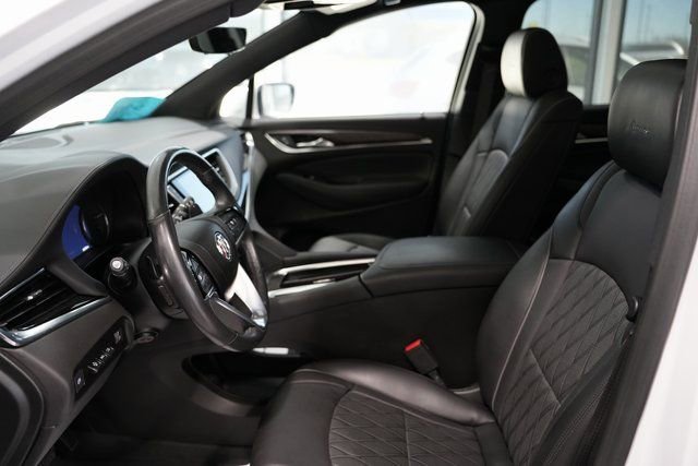 Used 2024 Buick Enclave Avenir image 16