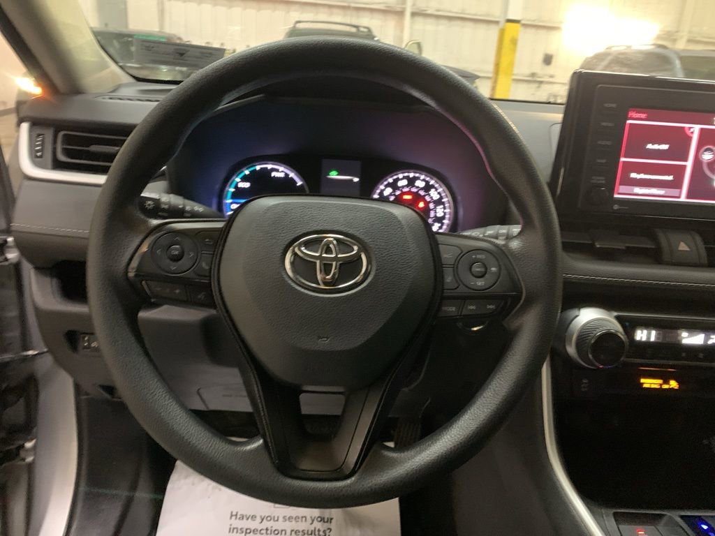 Used 2021 Toyota RAV4 XLE image 25