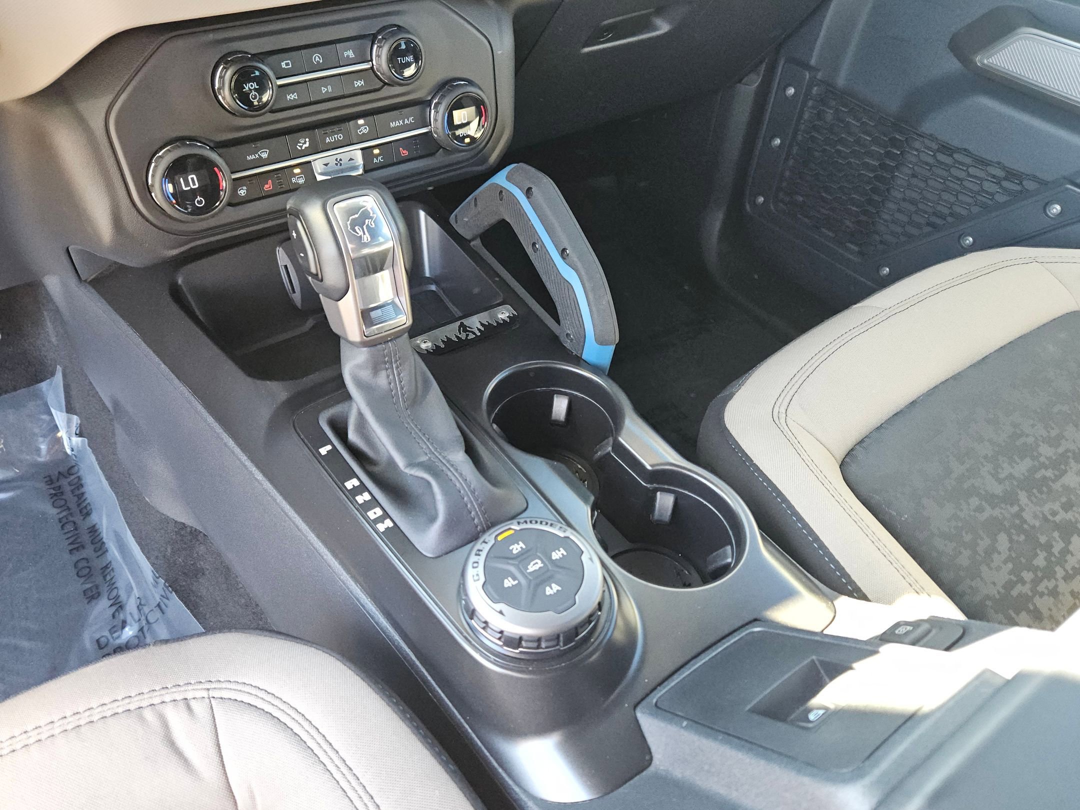 Used 2023 Ford Bronco Wildtrak image 16