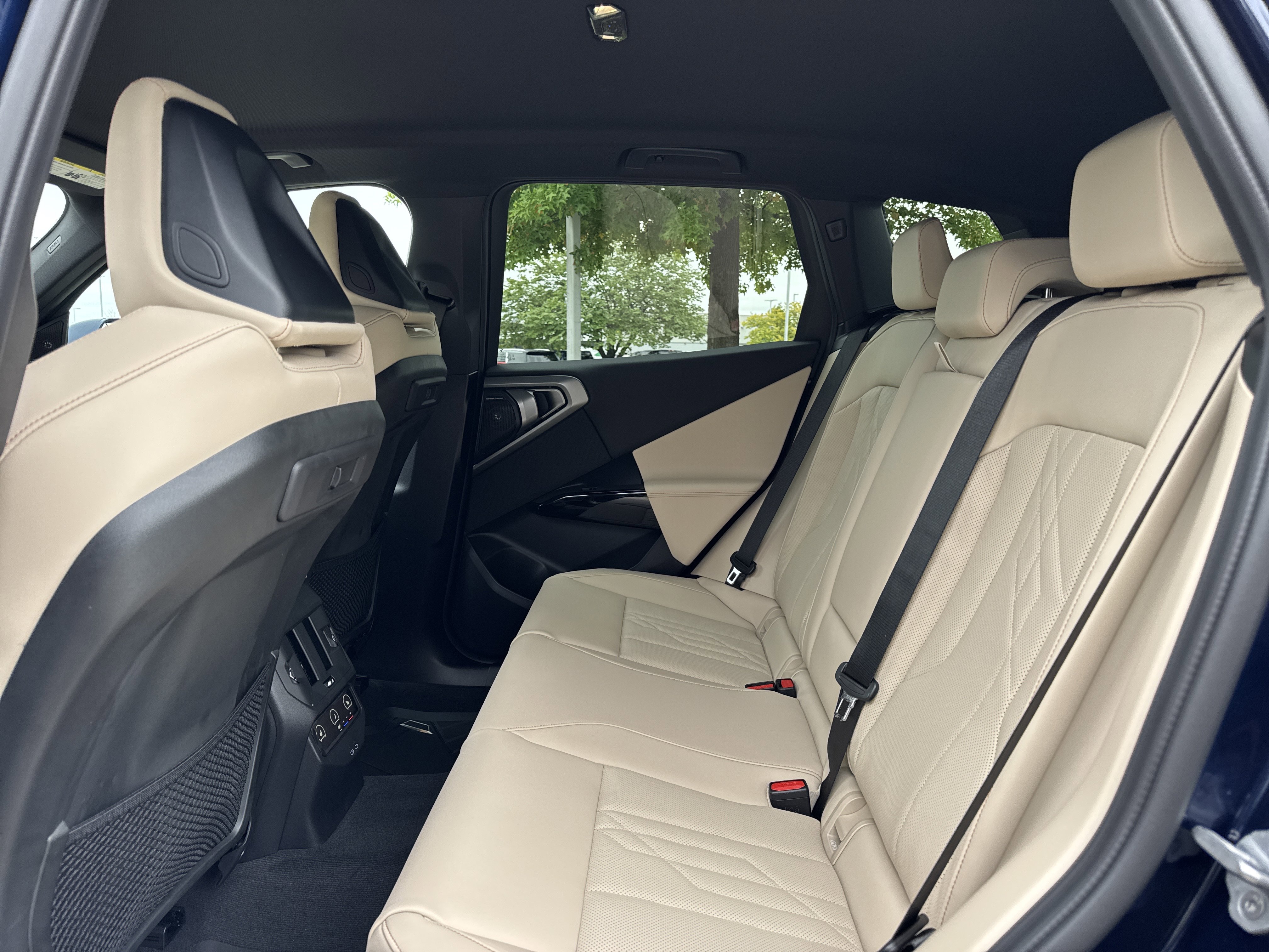 New 2026 BMW X3 xDrive30 w/ Premium Package image 10