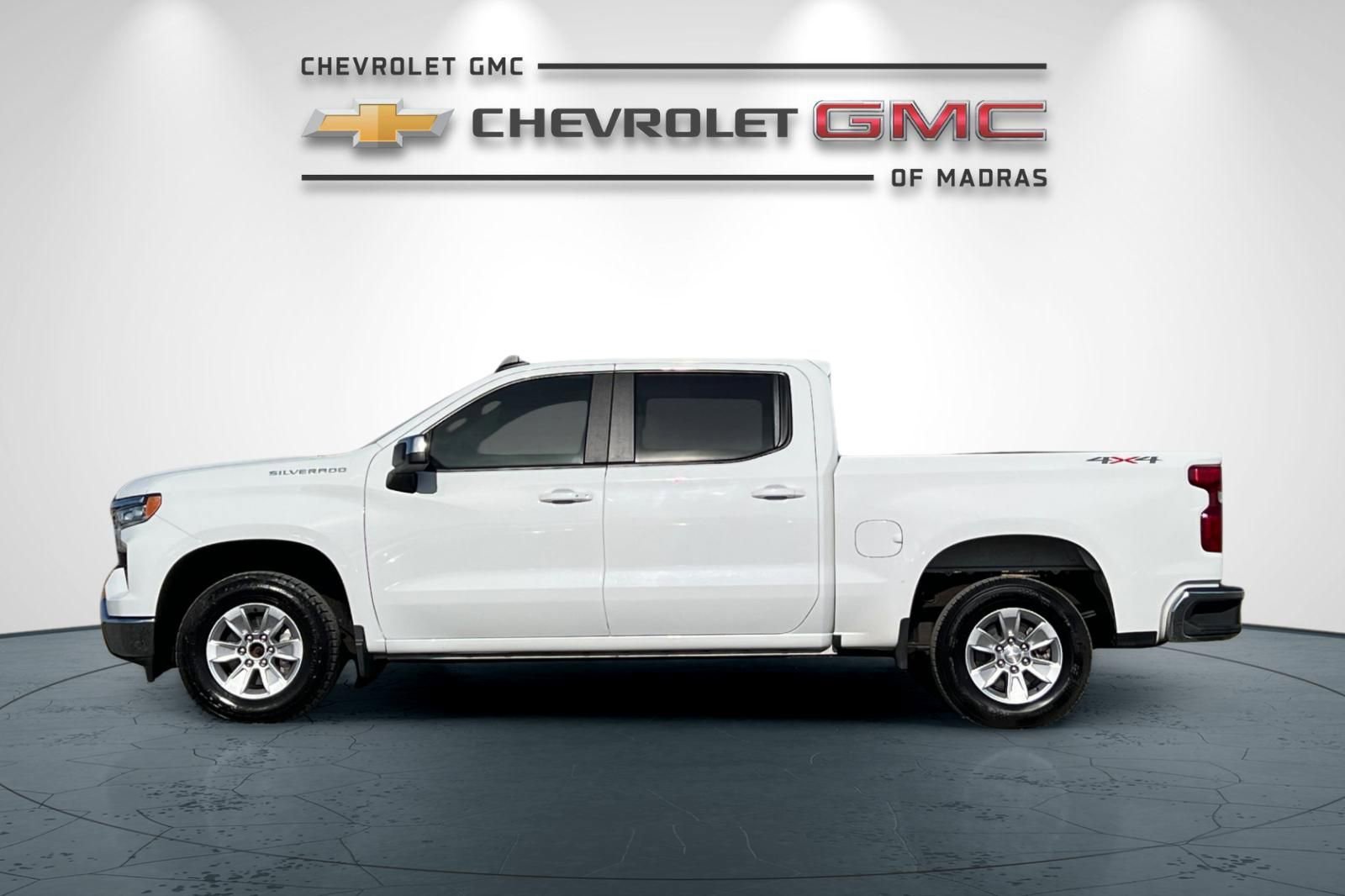 Used 2025 Chevrolet Silverado 1500 LT image 6