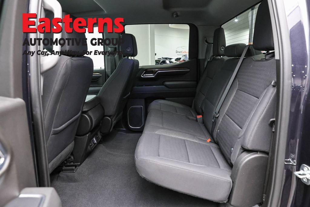 Used 2023 Chevrolet Silverado 1500 LT AWD/4WD image 23