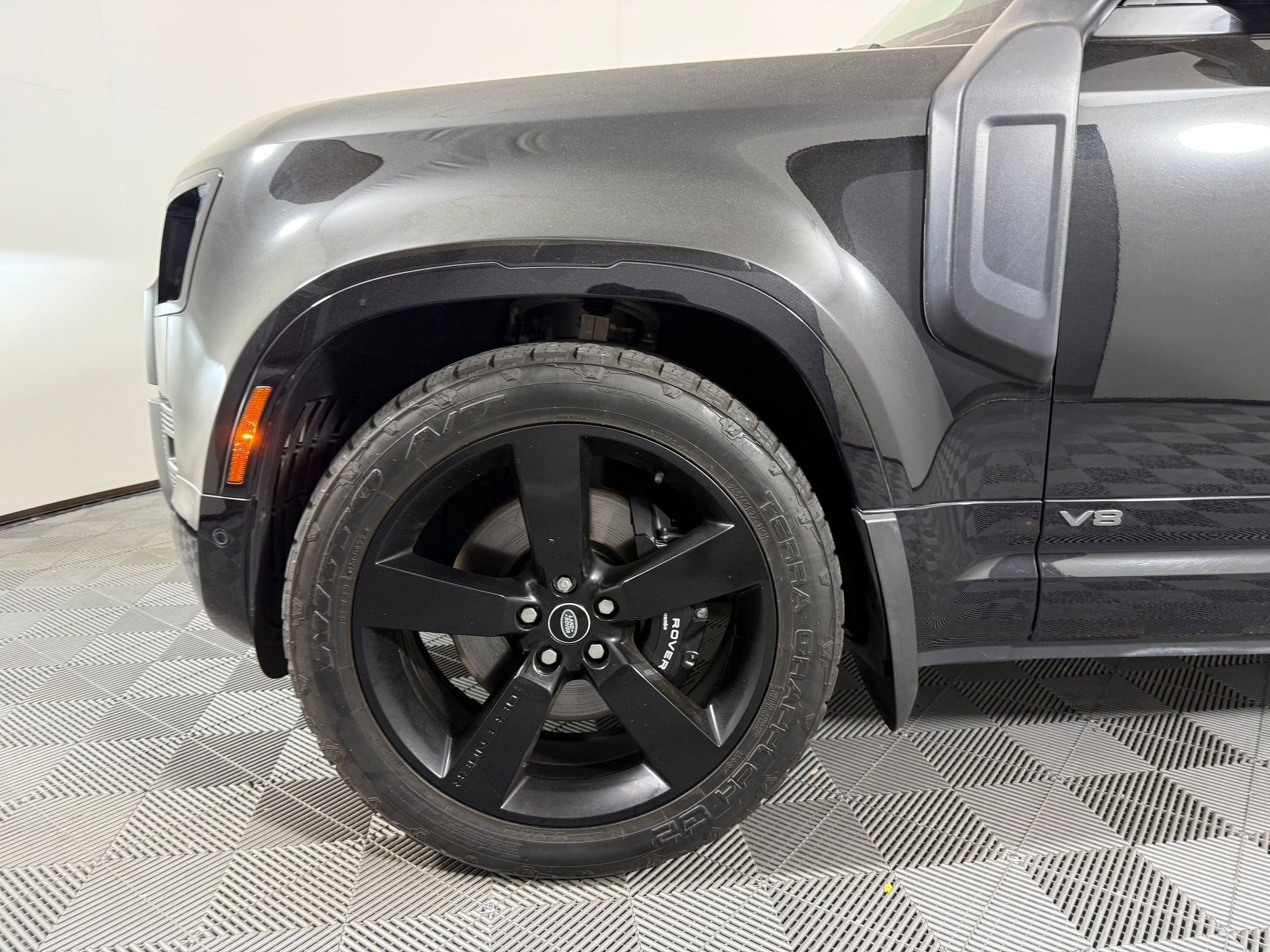 Used 2022 Land Rover Defender 110 V8 image 12