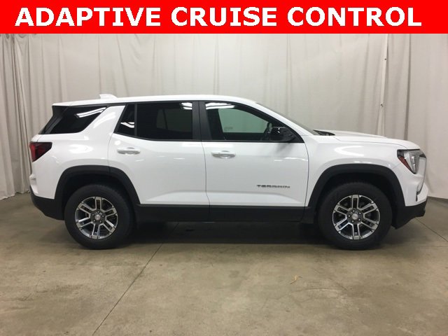 Used 2025 GMC Terrain Elevation image 2