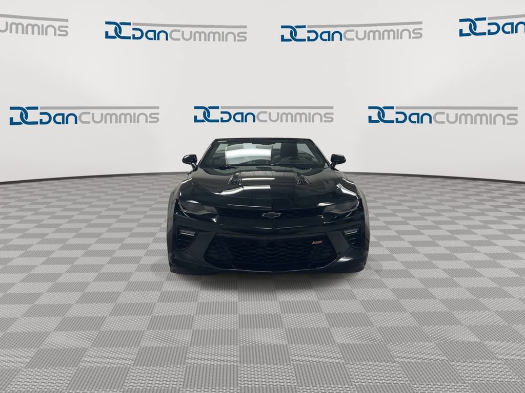 Used 2017 Chevrolet Camaro SS RWD image 3