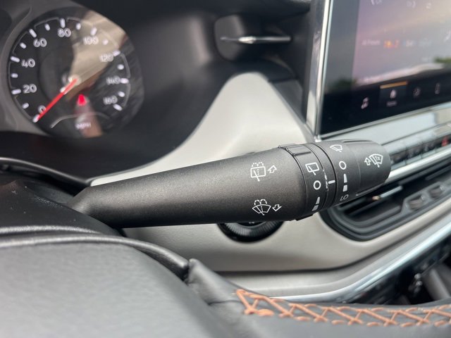 Used 2022 Jeep Compass Limited image 23