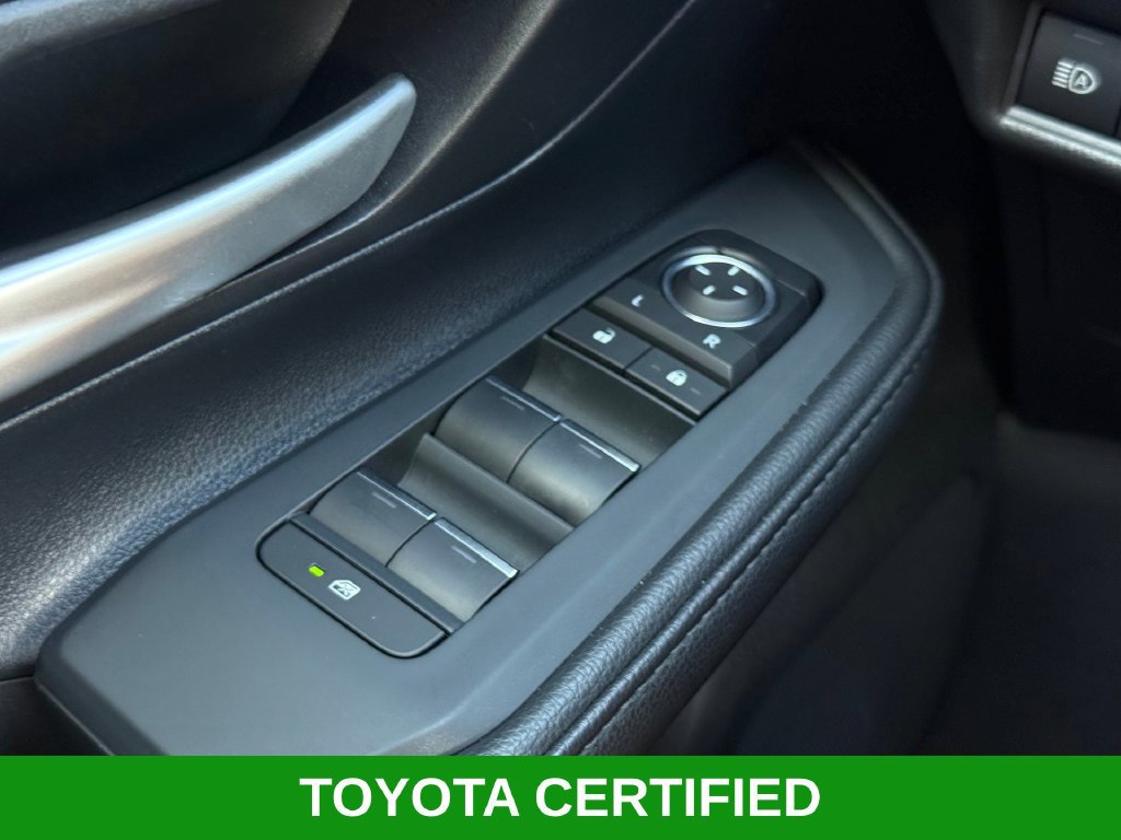 Used 2025 Toyota Grand Highlander AWD image 6