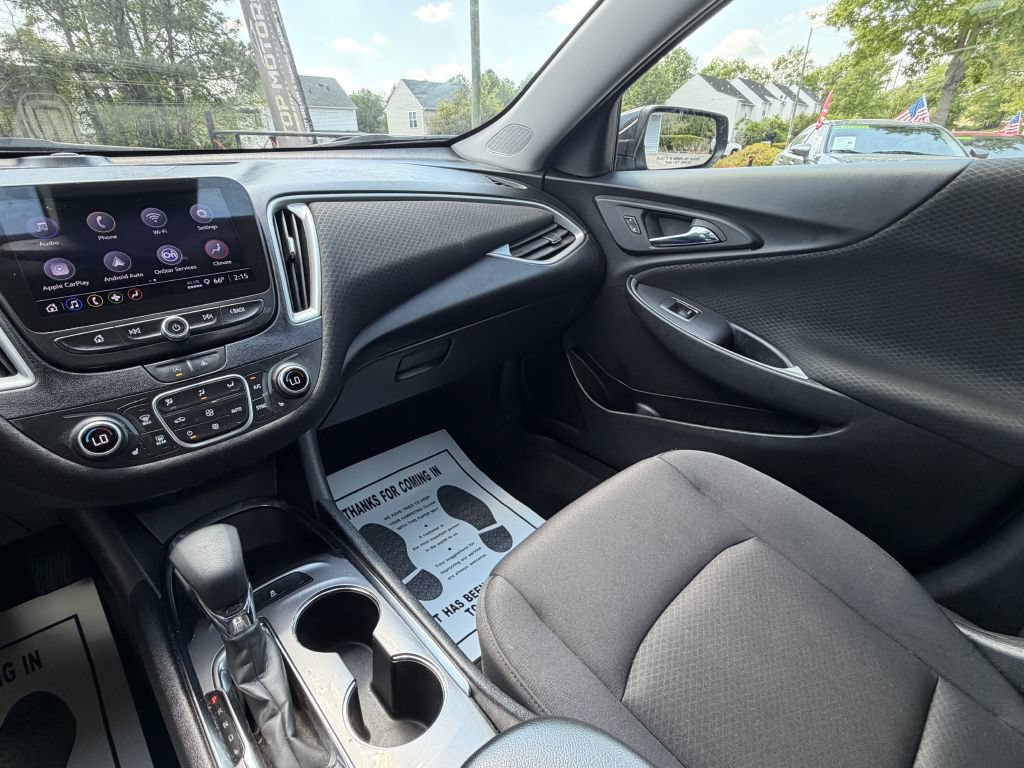 Used 2023 Chevrolet Malibu LT FWD image 15