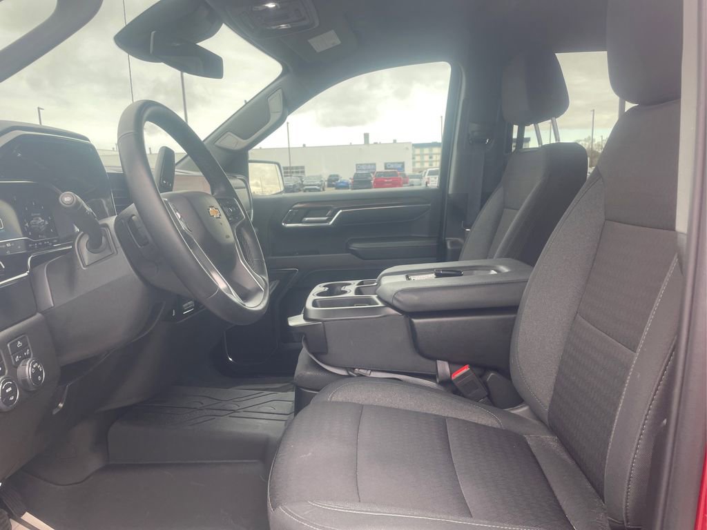 Used 2024 Chevrolet Silverado 1500 LT w/ Convenience Package II AWD/4WD image 19