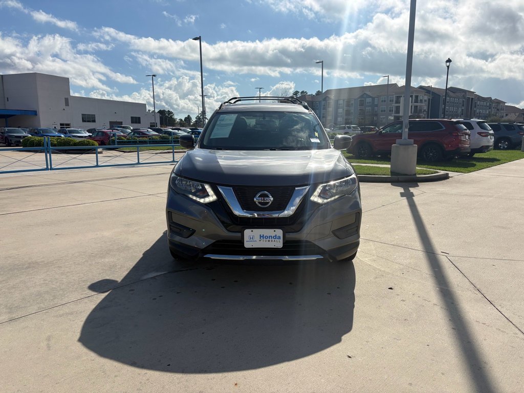 Used 2017 Nissan Rogue SV w/ Midnight Edition Package image 3