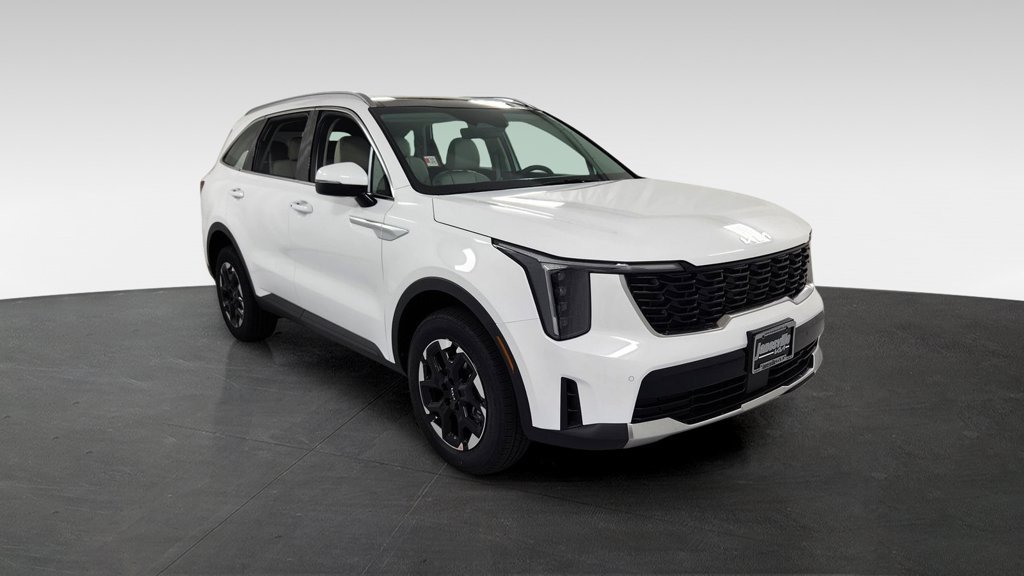 New 2026 Kia Sorento S w/ S Panoramic Sunroof Package