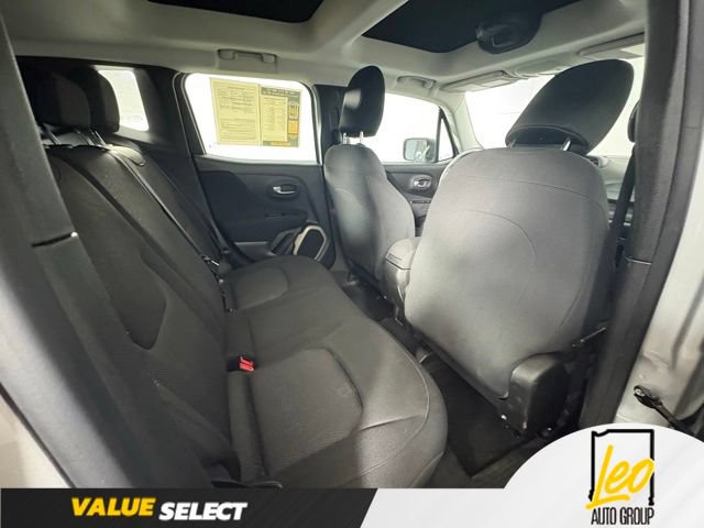 Used 2015 Jeep Renegade Sport w/ Power & Air Group FWD image 17