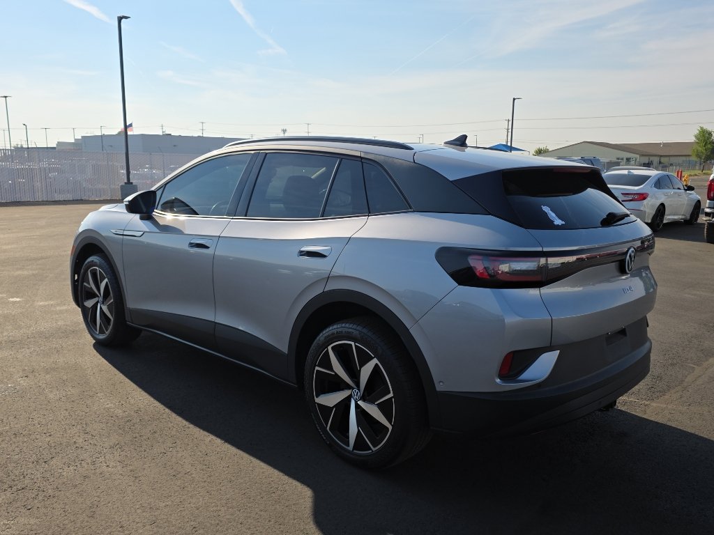 Used 2023 Volkswagen ID.4 Pro S AWD/4WD image 6