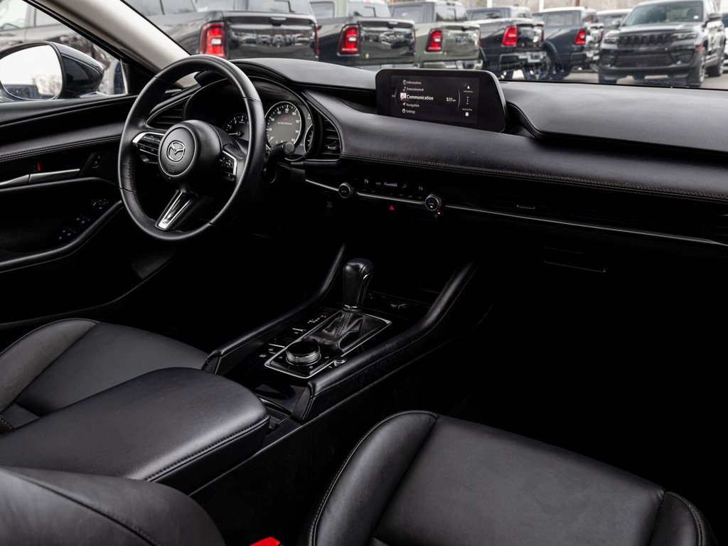 Used 2025 MAZDA MAZDA3 s image 32