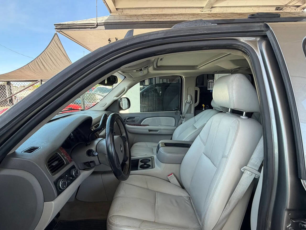 Used 2007 Chevrolet Avalanche LTZ w/ LTZ Preferred Equipment Group image 5