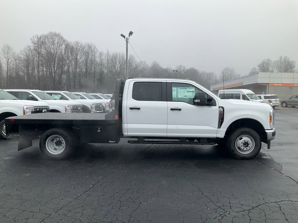 New 2026 Ford F350 XL w/ XL Chrome Package image 4