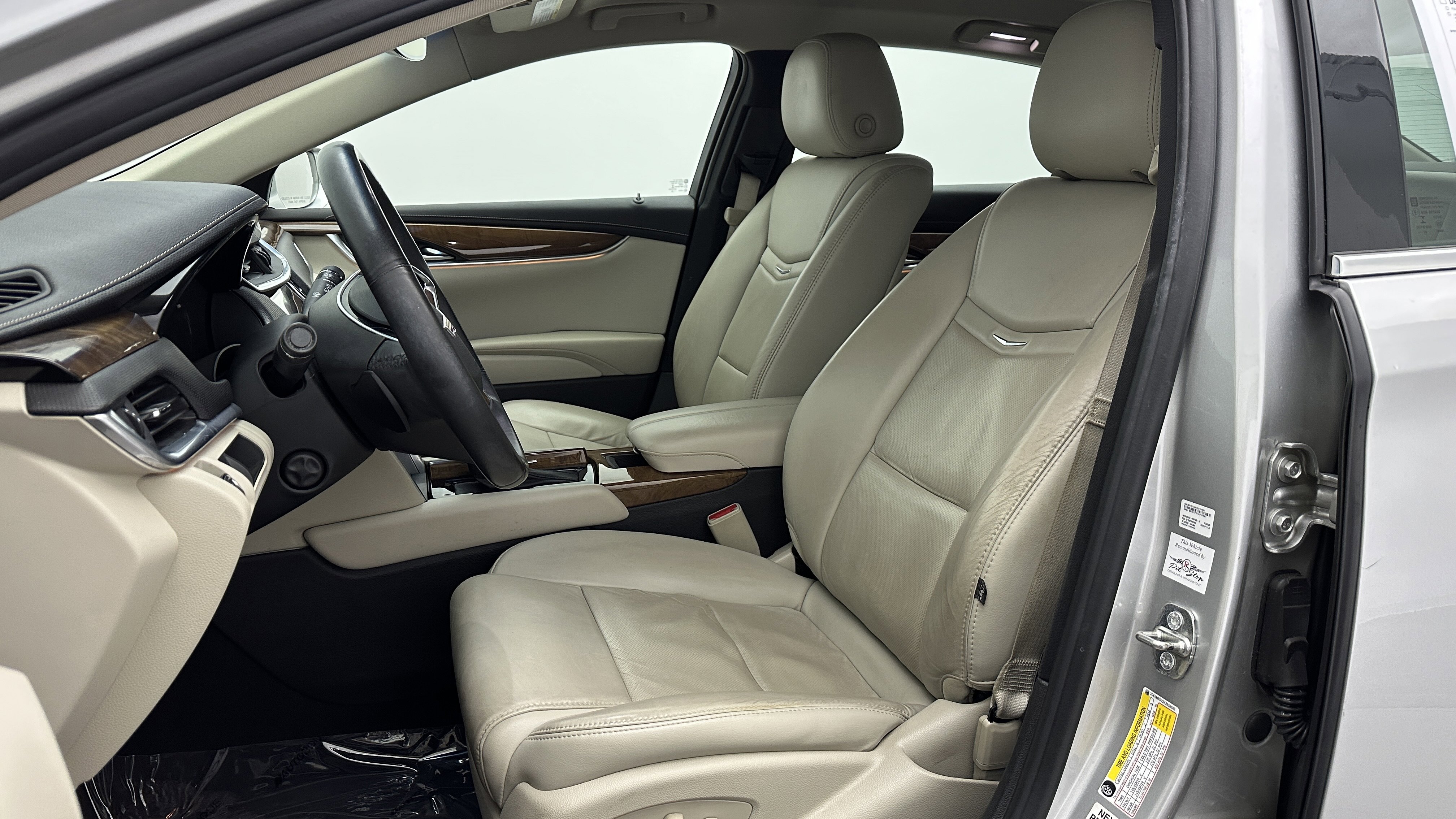 Used 2019 Cadillac XTS Luxury image 14