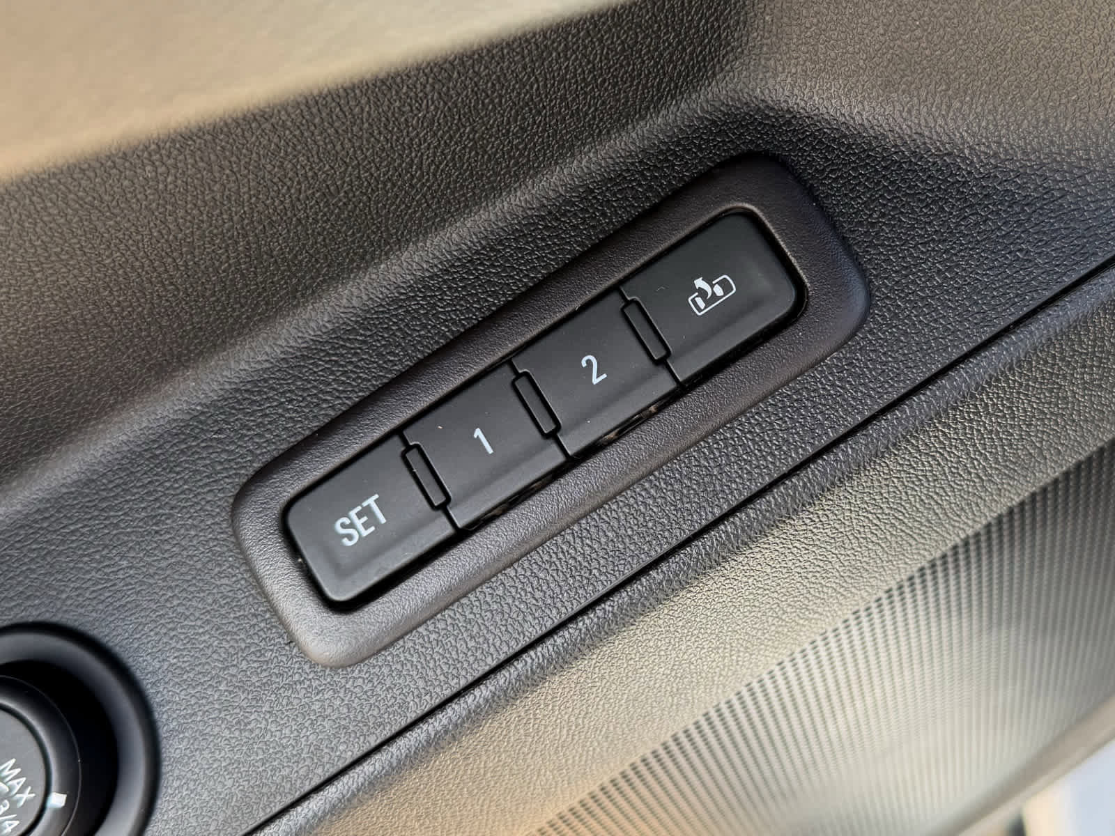 Used 2020 Chevrolet Equinox Premier image 26