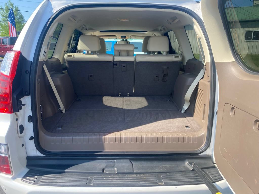 Used 2011 Lexus GX 460 w/ Comfort Plus Pkg AWD/4WD image 28