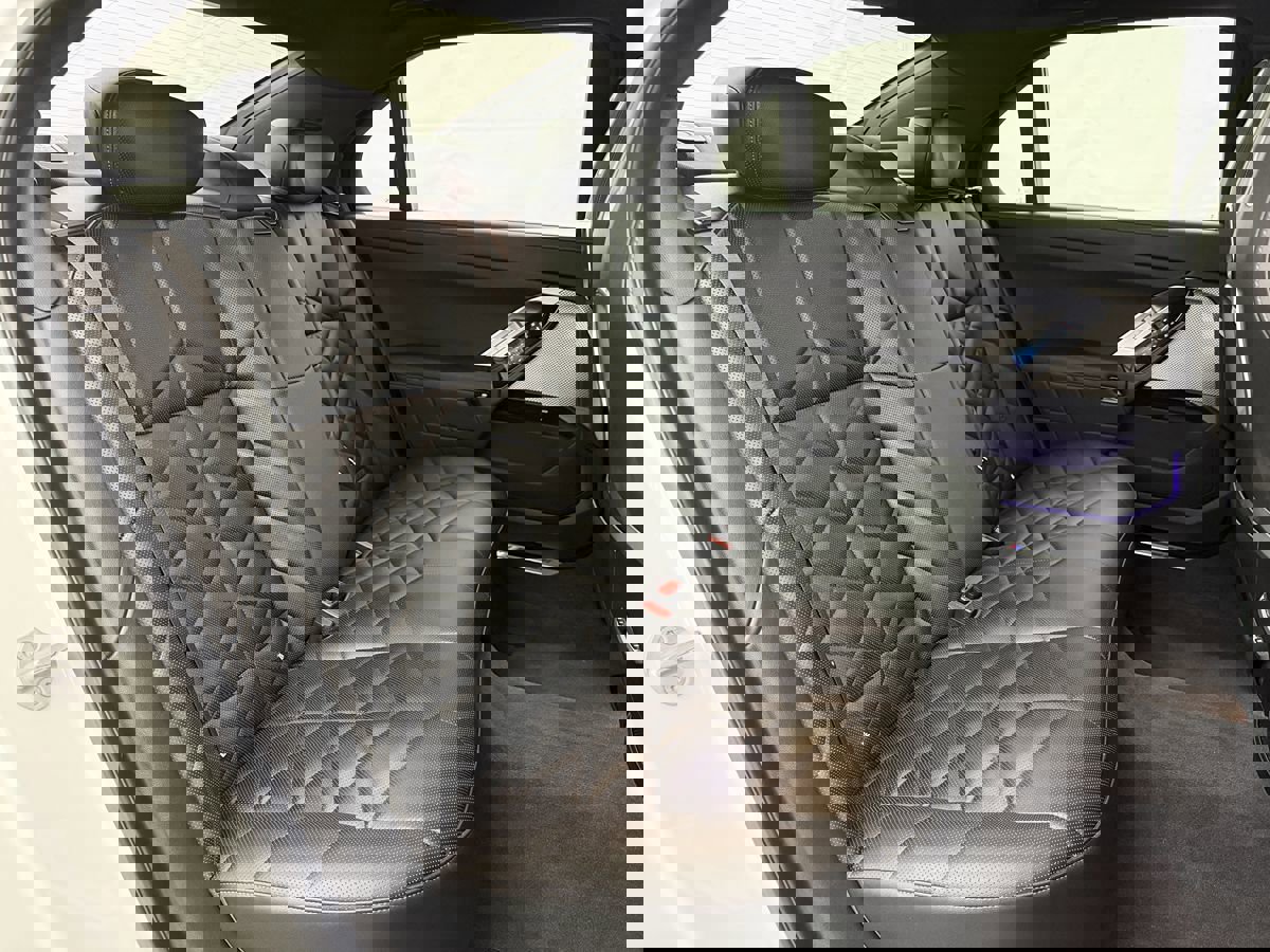 Used 2025 BMW 740i xDrive image 76