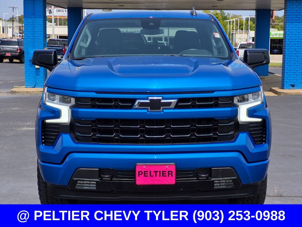 Used 2023 Chevrolet Silverado 1500 RST AWD/4WD image 2