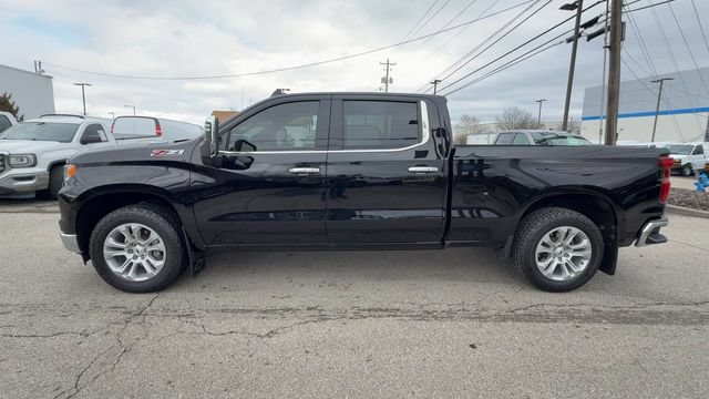 Used 2025 Chevrolet Silverado 1500 LTZ AWD/4WD image 5