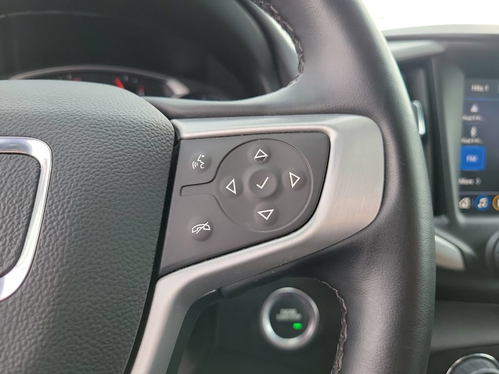 Used 2024 GMC Terrain SLT AWD/4WD image 28