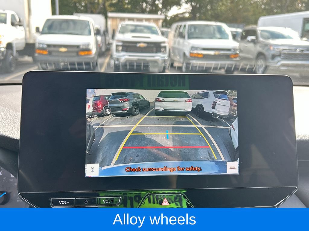 Used 2024 Toyota Venza XLE image 16