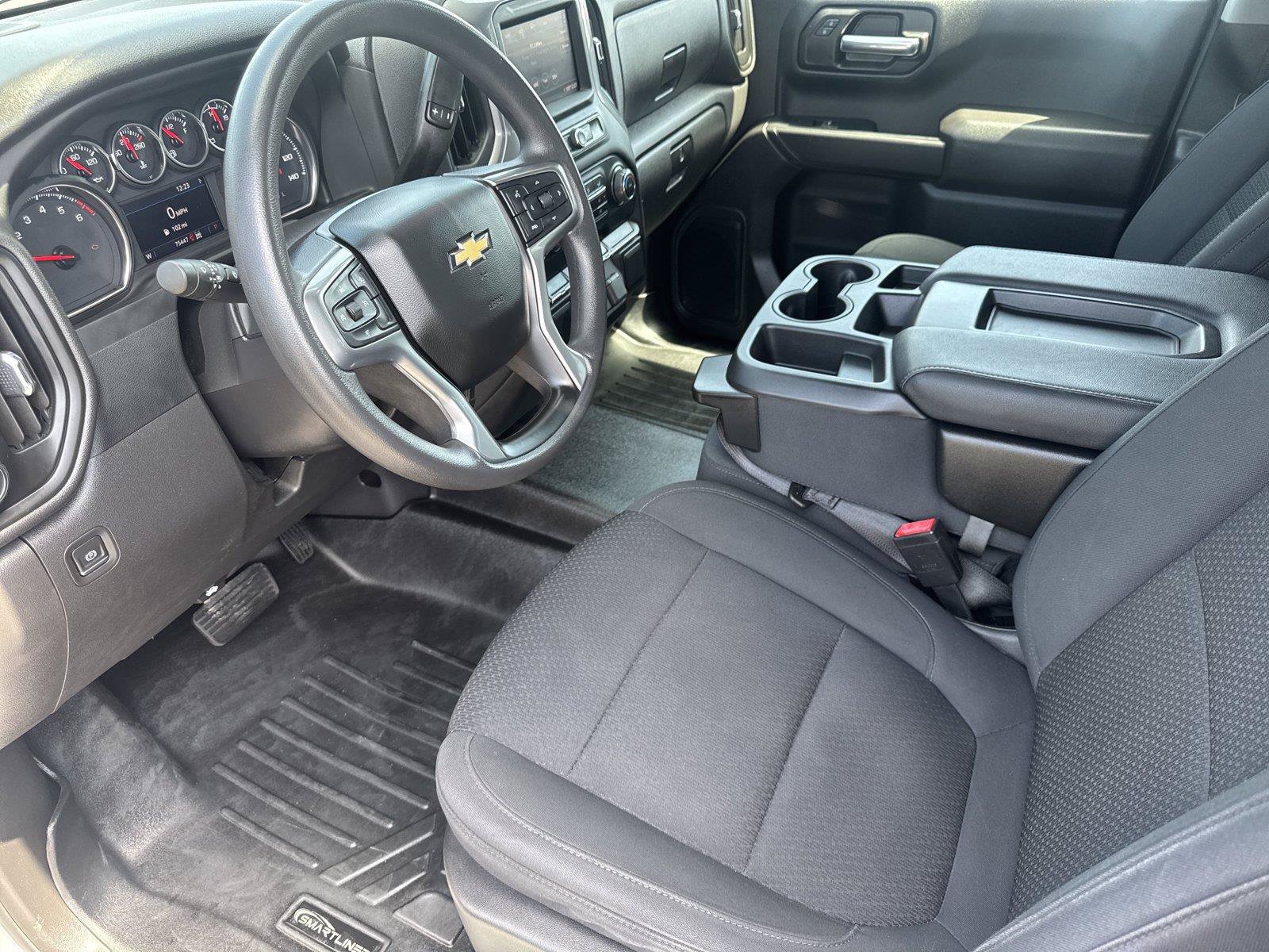 Used 2022 Chevrolet Silverado 1500 Custom w/ Safety Confidence Package AWD/4WD image 10