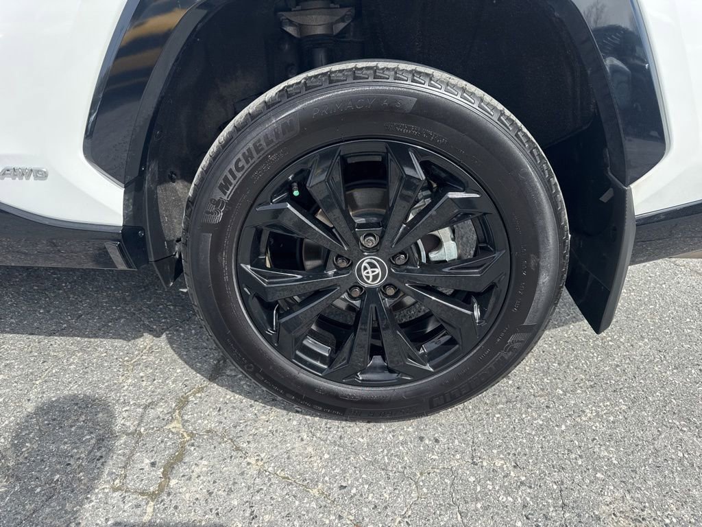 Used 2024 Toyota RAV4 XSE image 33