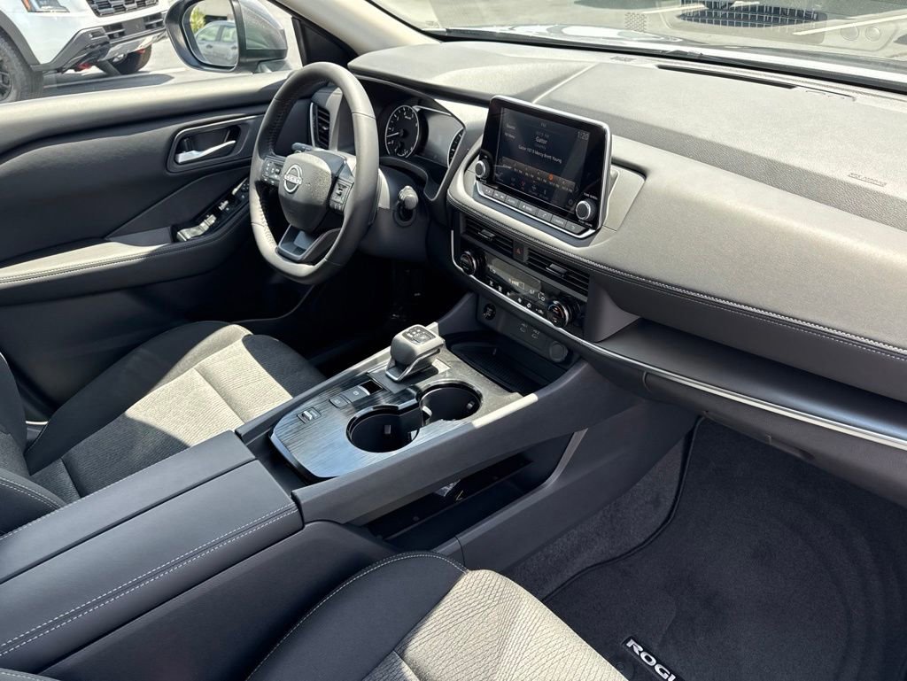 New 2026 Nissan Rogue SV FWD image 16