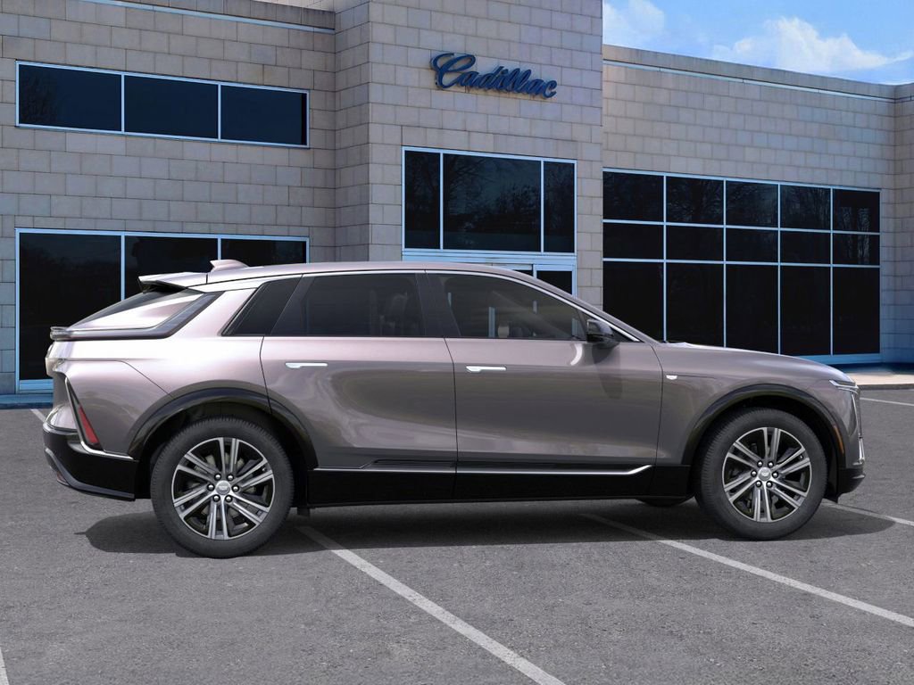 New 2025 Cadillac Lyriq Luxury image 5