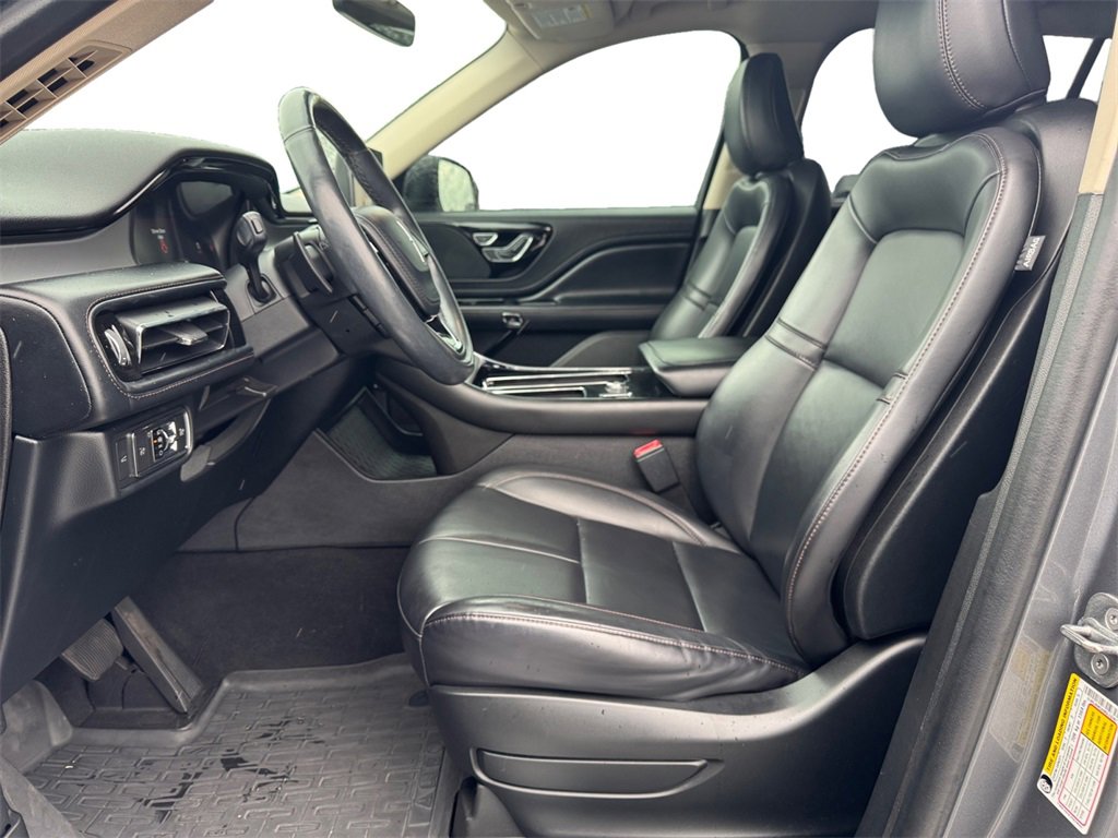 Used 2021 Lincoln Aviator 2WD w/ Elements Package image 9