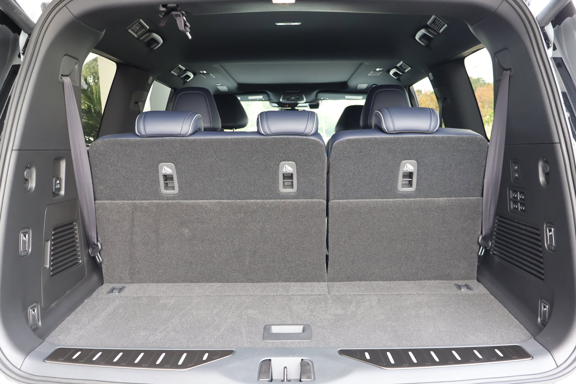 New 2026 INFINITI QX80 4WD image 21