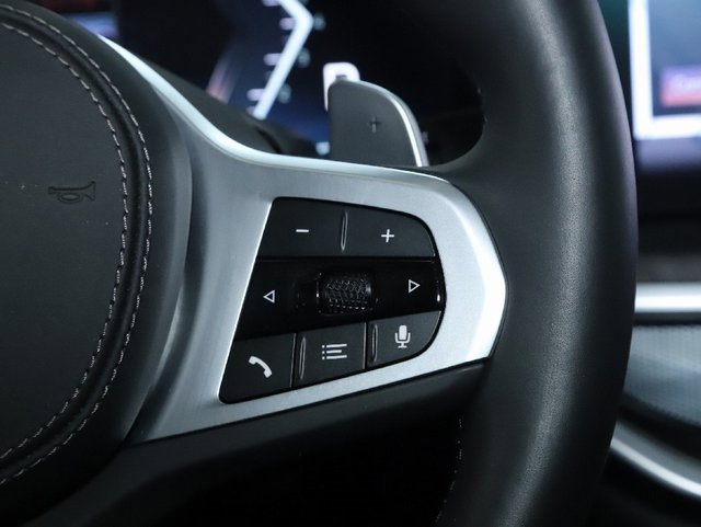 Used 2026 BMW X6 xDrive40i w/ Premium Package image 25