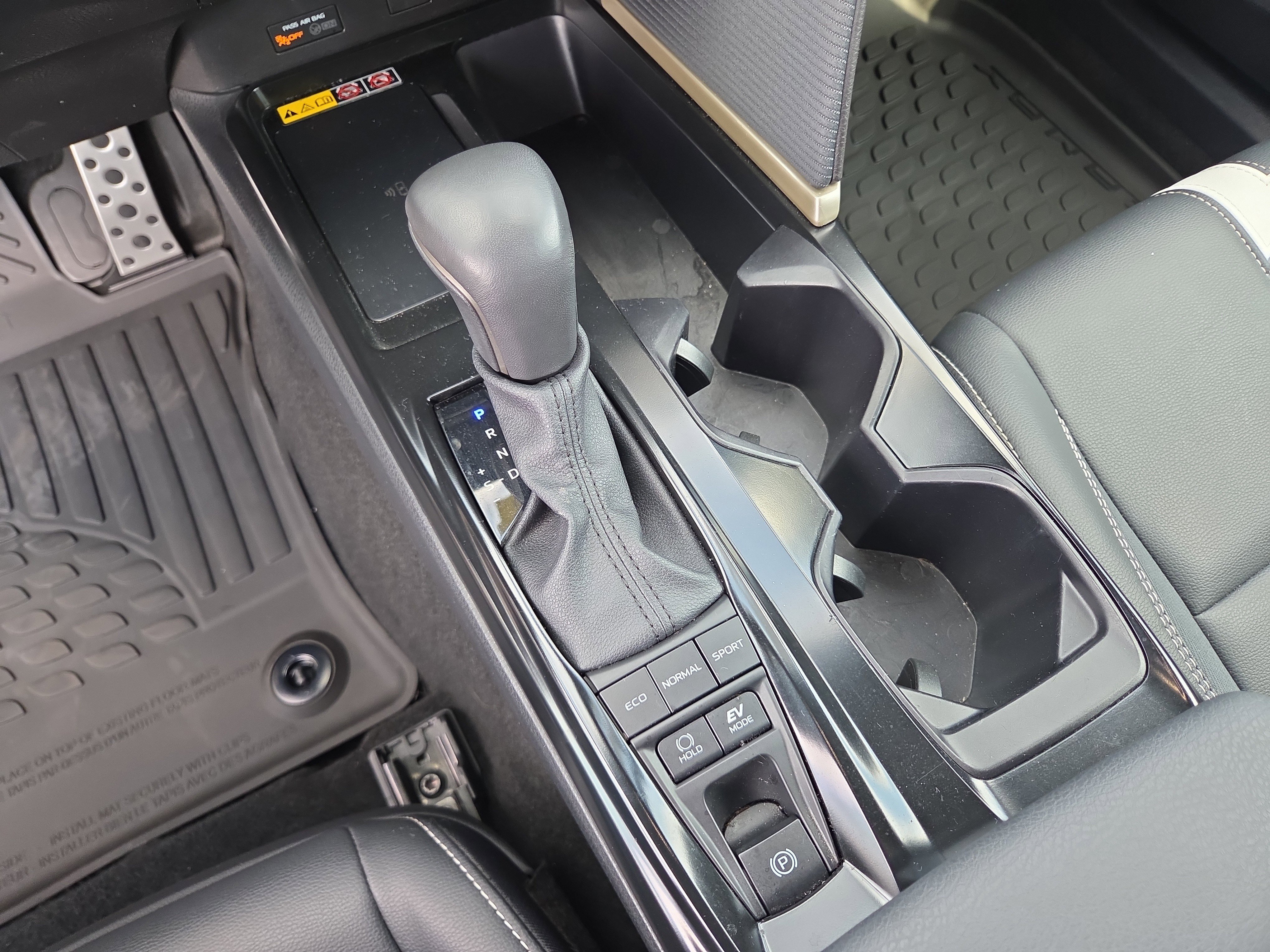 Certified 2025 Toyota Camry SE FWD image 23