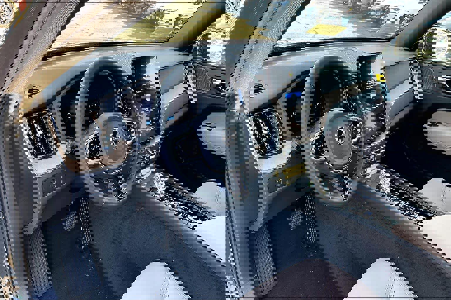 New 2026 Volvo XC60 B5 Plus w/ Protection Package Premier image 9