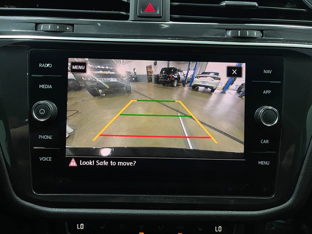 Used 2019 Volkswagen Tiguan SEL image 11