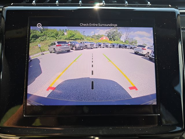 Certified 2025 Jeep Grand Cherokee Laredo X AWD/4WD image 24