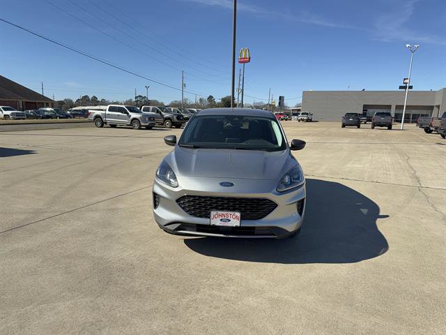 Used 2022 Ford Escape SE w/ Convenience Package FWD image 3