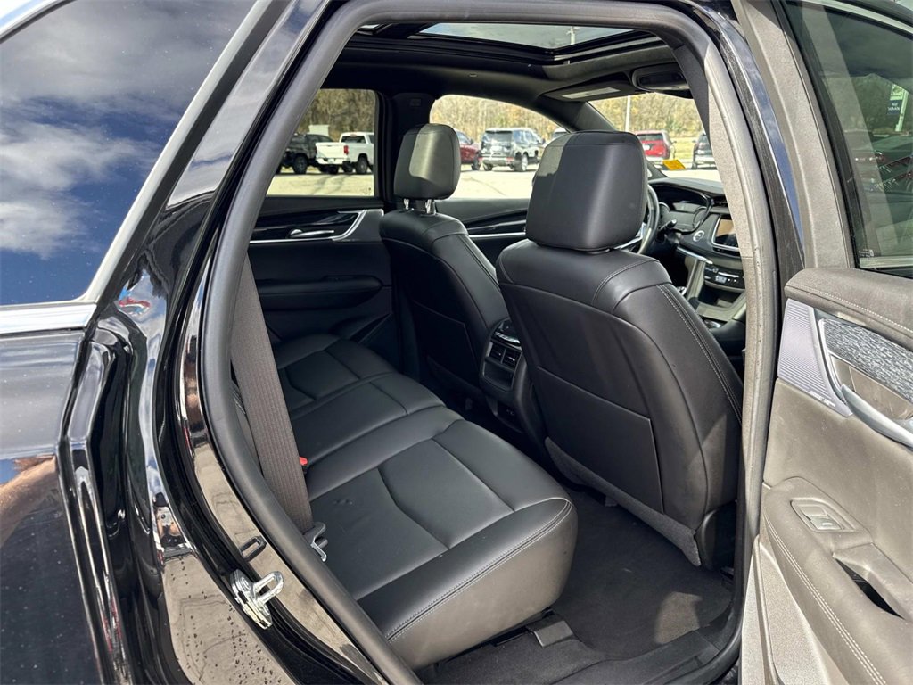 Used 2023 Cadillac XT5 Premium Luxury image 30