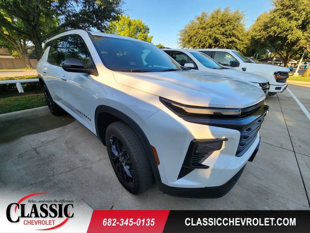 Used 2025 Chevrolet Traverse LT w/ Midnight/Sport Edition