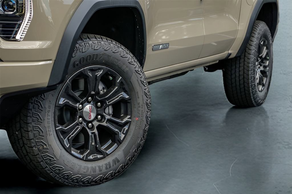 Used 2024 GMC Canyon Elevation w/ Convenience Package image 7