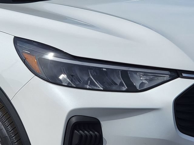 Certified 2023 Ford Escape Active AWD/4WD image 16