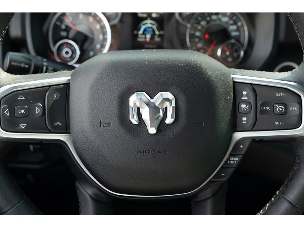 Used 2025 RAM 1500 Big Horn AWD/4WD image 17