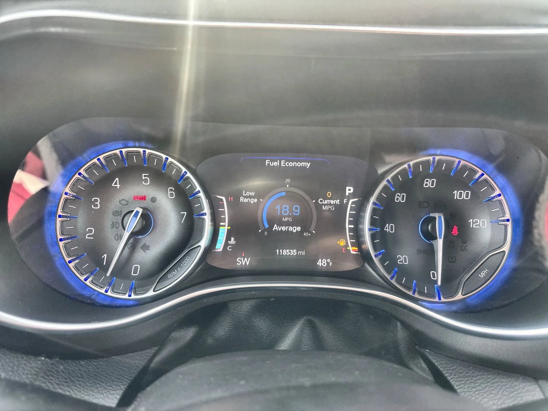Used 2020 Chrysler Pacifica Limited FWD image 10
