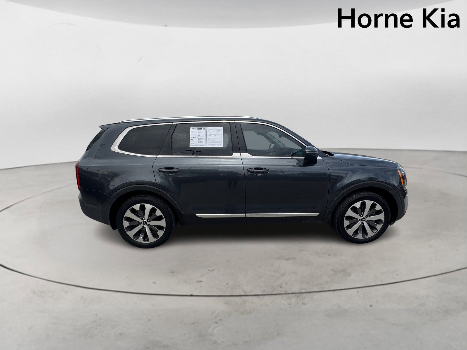 Used 2020 Kia Telluride EX w/ EX Premium Package FWD image 3