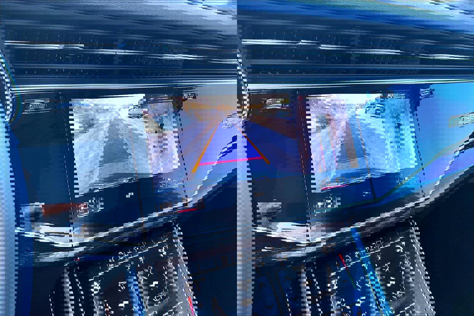 Used 2022 Audi Q7 Premium Plus image 27