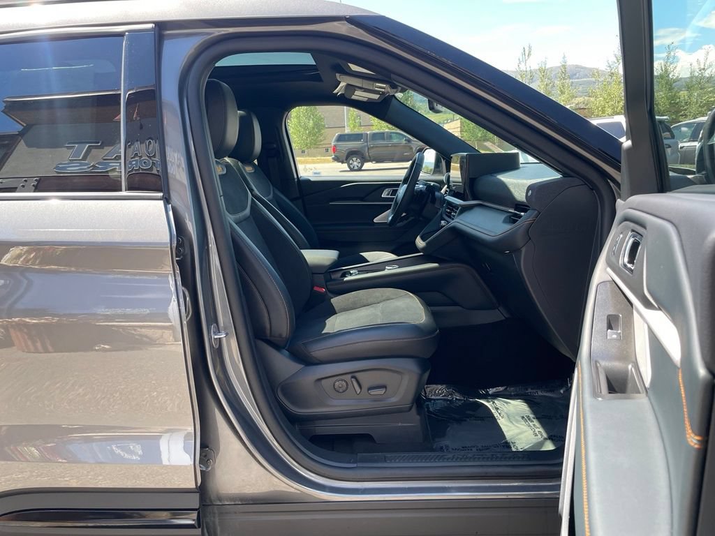 Used 2026 Ford Explorer Tremor w/ Tremor Ultimate Package AWD/4WD image 21