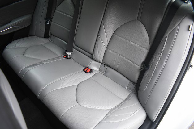 Certified 2021 Toyota Avalon Limited w/ Advanced Safety Package FWD image 23